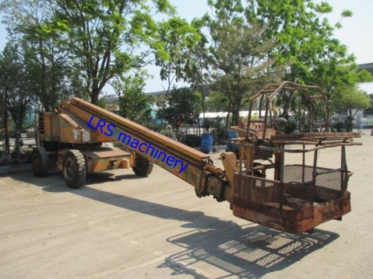 รถกระเช้า AICHI รุ่น 210  รถกระเช้าล้อยาง