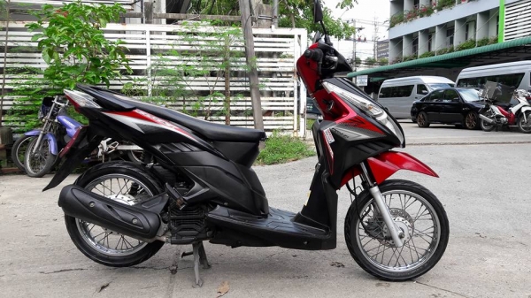 ขายลูกเดียว click110i ไมขาว ปี2554 ขายลูกเดียว click110i ไมขาว ปี2554