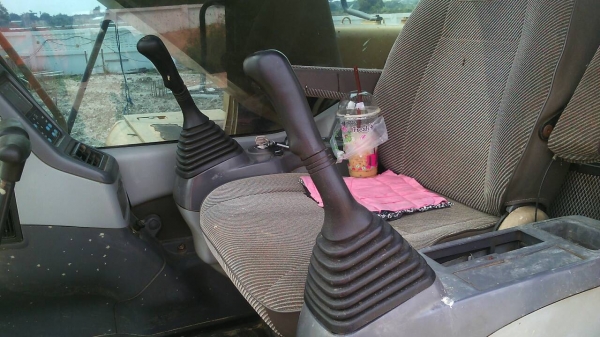 ขายรถแม็คโคร ขายรถแม็คโคร