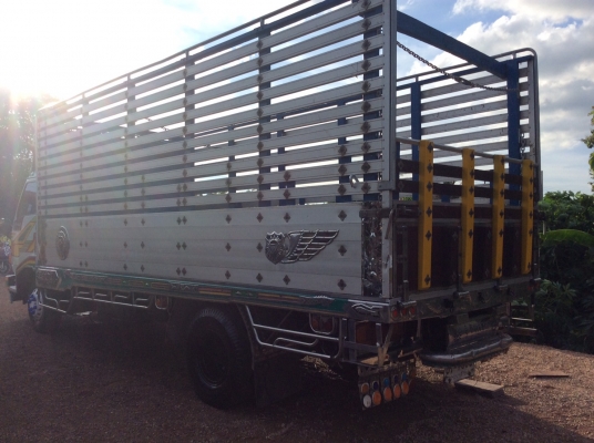 Hino ซุปเปอร์เสี่ย เครื่อง 120 แรง (รถห้างแท้) ยาว 5.5 ม กะบะมิเนียม เครื่องดี ยางดี ขับดี ครัทชีสวย Hino ซุปเปอร์เสี่ย เครื่อง 120 แรง (รถห้างแท้) ยาว 5.5 ม กะบะมิเนียม เครื่องดี ยางดี ขับดี ครัทชีสวย