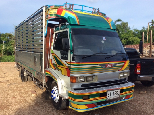 Hino ซุปเปอร์เสี่ย เครื่อง 120 แรง (รถห้างแท้) ยาว 5.5 ม กะบะมิเนียม เครื่องดี ยางดี ขับดี ครัทชีสวย Hino ซุปเปอร์เสี่ย เครื่อง 120 แรง (รถห้างแท้) ยาว 5.5 ม กะบะมิเนียม เครื่องดี ยางดี ขับดี ครัทชีสวย