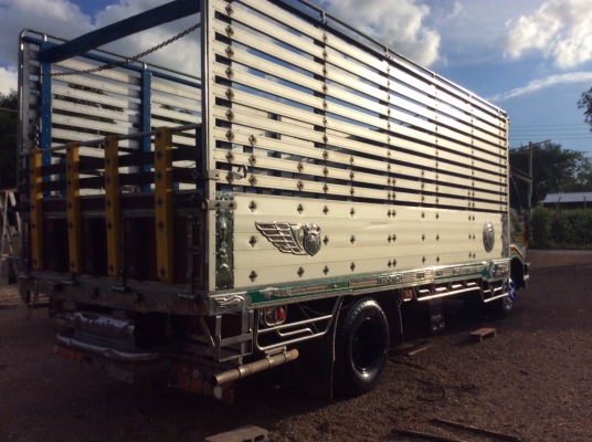 Hino ซุปเปอร์เสี่ย เครื่อง 120 แรง (รถห้างแท้) ยาว 5.5 ม กะบะมิเนียม เครื่องดี ยางดี ขับดี ครัทชีสวย Hino ซุปเปอร์เสี่ย เครื่อง 120 แรง (รถห้างแท้) ยาว 5.5 ม กะบะมิเนียม เครื่องดี ยางดี ขับดี ครัทชีสวย