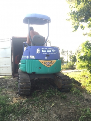 ขาย KOMATSU PC30 MR รถสวยสภาพดี เก่าญี่ปุ่นแท้  ชั่วโมงน้อยมากๆ  ระบบคล่อง    สนใจโทร 089-7462641 สุวรรณีจ้า