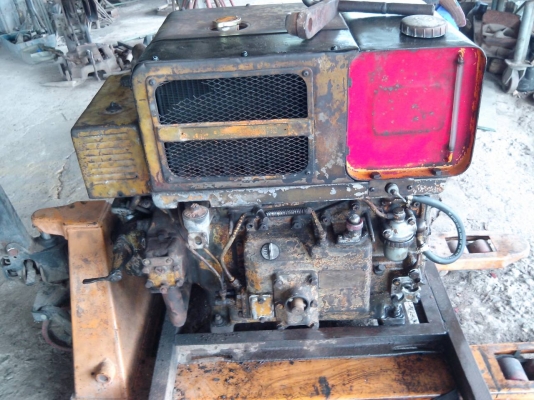 เครื่องสูบนํ้าตัวใหญ่พร้อมใช้งาน เครื่องสูบนํ้าตัวใหญ่พร้อมใช้งาน