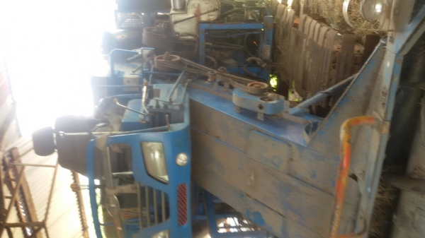 ลดราคา175000บาทขายรถเกี่ยวข้าวศักด์พัฒนารองกระสอบช่วงล่างโรงงานปั้ม22เครื่อง6bg1โบรถสวยน่าใช้