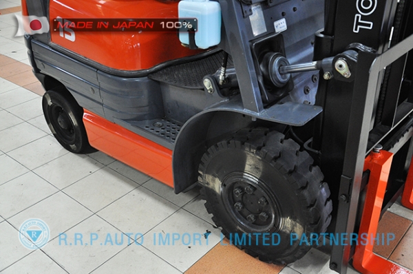 ขายรถโฟล์คลิฟท์มือสองTOYOTA รุ่น 6FG15-32649 ราคา 195,000 บาท นำเข้าจากประเทศญี่ปุ่น 100\% ไม่เคยใช้งานในประเทศไทย