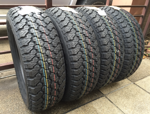 ยางใหม่ Dunlop Grandtrek 235 70 15 ปี16 ราคาเร้าใจ ยางใหม่ Dunlop Grandtrek 235 70 15 ปี16 ราคาเร้าใจ