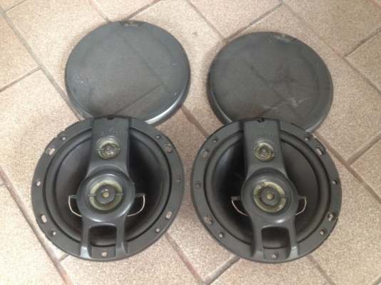 ลำโพง6นิ้ว3ทาง KENWOOD KFC J195 เก่าญี่ปุ่นสภาพดีคู่ละ