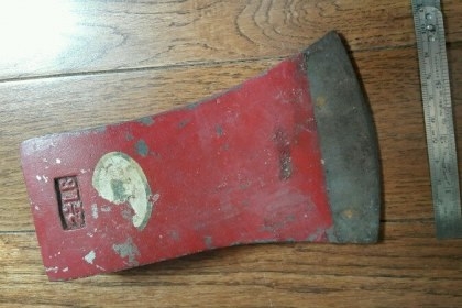 ขายขวานงานเก่าตราวัวขนาด2 1/2ปอน