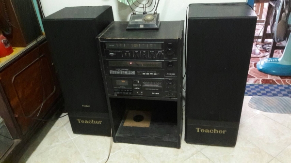 ขายสเตอริโอใหญ่ๆยกชุด