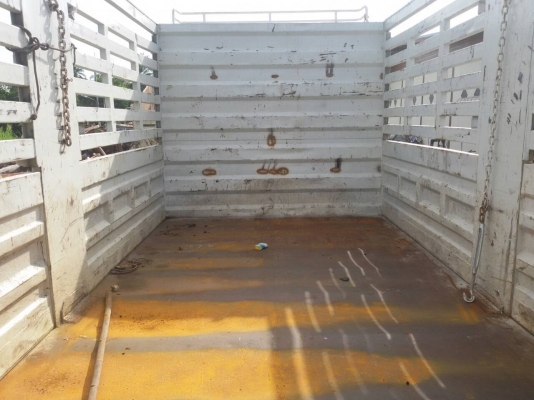 ขายกะบะไม่ดั้มรถล่องสภาพสวยๆพร้อมใช้