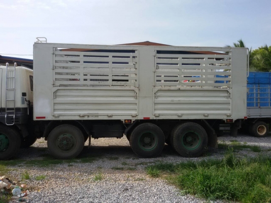 ขายกะบะไม่ดั้มรถล่องสภาพสวยๆพร้อมใช้