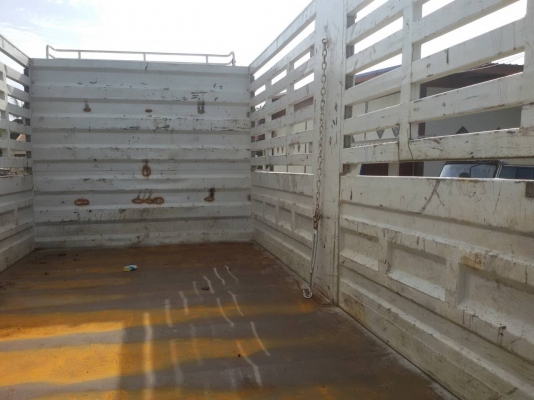 ขายกะบะไม่ดั้มรถล่องสภาพสวยๆพร้อมใช้