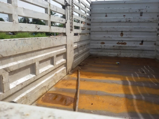 ขายกะบะไม่ดั้มรถล่องสภาพสวยๆพร้อมใช้