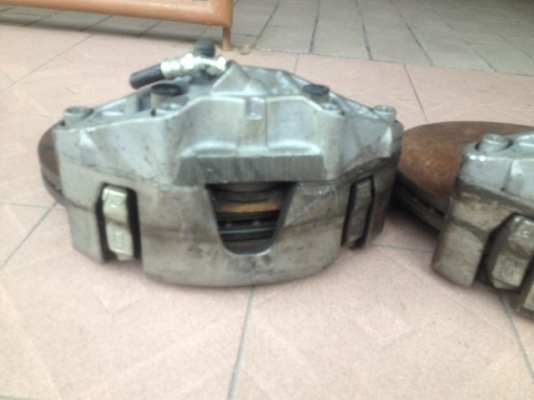 ปั้มจาน2พอตใหญ่จาน320มิล5รู114เก่าญี่ปุ่นเเท้สภาพสวยผ้าเบรคหนาๆ ปั้มจาน2พอตใหญ่จาน320มิล5รู114เก่าญี่ปุ่นเเท้สภาพสวยผ้าเบรคหนาๆ