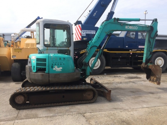 Kobelco SK45SR มีไลน์กระแทก มีตู้เก๋ง นำเข้าจากญี่ปุ่น ตอนนี้รถถึงเมืองไทยแล้วครับ สวย ๆ