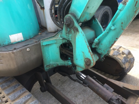 Kobelco SK45SR มีไลน์กระแทก มีตู้เก๋ง นำเข้าจากญี่ปุ่น ตอนนี้รถถึงเมืองไทยแล้วครับ สวย ๆ