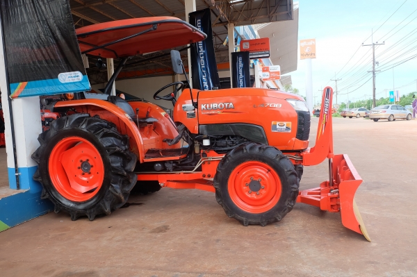 L4708 อุปกรณ์ ใบมีด + ผาน 1 ตัว ดาวน์ 10,000 บาท โทรเลย 089-0111624 ด่วนๆ