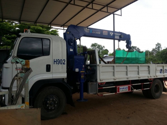 6 ล้อติดเครน 240 แรงม้า ใช้งานน้อย