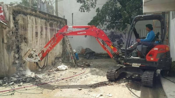 ***ขายหัวกระแทก หัวแย๊ก หัวเจาะ ติดตั้ง Kubota 3 ตัน รุ่น KX-91**