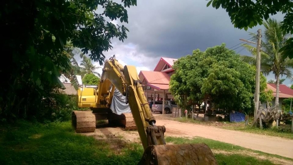 ขายรถแบคโค PC200-8 รถสวยสภาพดี ไฟฟ้าครบ ช่วงล่างดี เอวแน่น ปี53 ใช้งาน14×××ชั่วโมง สภาพสวยพร้อมใช้งาน ราคา1,550,000 สนใจโทร 090-8588220คุณนะ 093-3258446คุณบิว หรือเข้าดูสินค้าอื่นๆได้ที่ www.narong2truck.com หรือ www.truck.in.th/498 หรือ ขายรถแบคโค PC200-8 รถสวยสภาพดี ไฟฟ้าครบ ช่วงล่างดี เอวแน่น ปี53 ใช้งาน14×××ชั่วโมง สภาพสวยพร้อมใช้งาน ราคา1,550,000 สนใจโทร 090-8588220คุณนะ 093-3258446คุณบิว หรือเข้าดูสินค้าอื่นๆได้ที่ www.narong2truck.com หรือ www.truck.in.th/498 หรือ