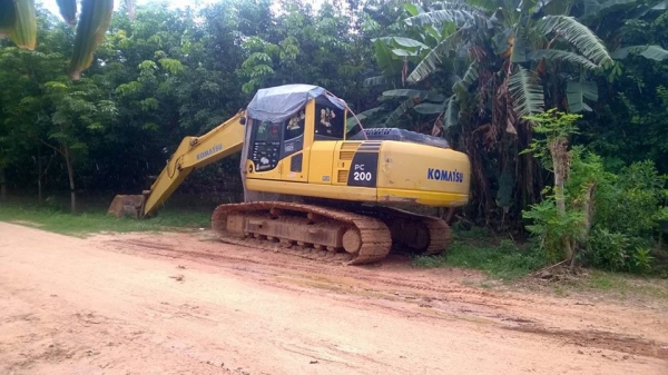 ขายรถแบคโค PC200-8 รถสวยสภาพดี ไฟฟ้าครบ ช่วงล่างดี เอวแน่น ปี53 ใช้งาน14&times;&times;&times;ชั่วโมง สภาพสวยพร้อมใช้งาน ราคา1,550,000 สนใจโทร 090-8588220คุณนะ 093-3258446คุณบิว หรือเข้าดูสินค้าอื่นๆได้ที่ www.narong2truck.com หรือ www.truck.in.th/498 หรือ