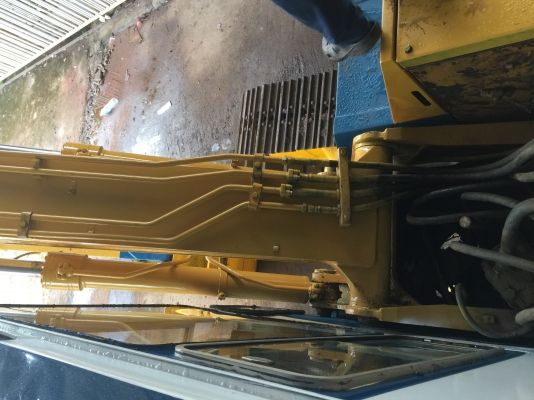 Komatsu 120 -3 โซ่ใหม่ แทรคใหม่ เครื่องดี โรลเลอรใหม่