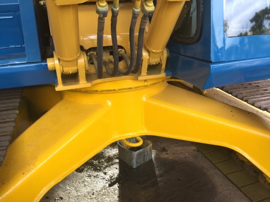 Komatsu 120 -3 โซ่ใหม่ แทรคใหม่ เครื่องดี โรลเลอรใหม่