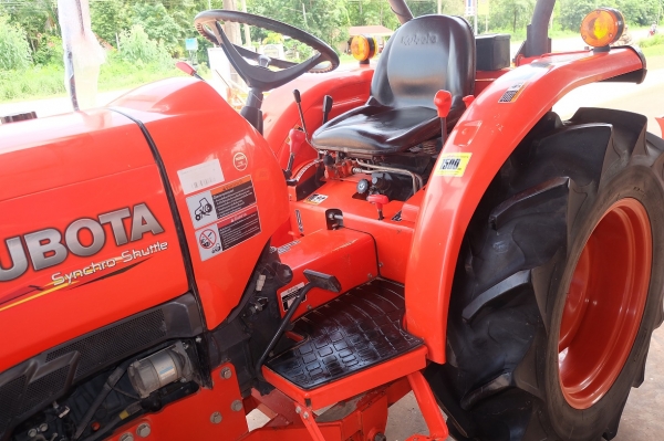 รถไถรุ่น L3608 อุปกรณ์ ใบมีด + ผาน 1 ตัว ดาวน์ 10,000 บาท โทรเลย 089-0111624 ด่วนๆ