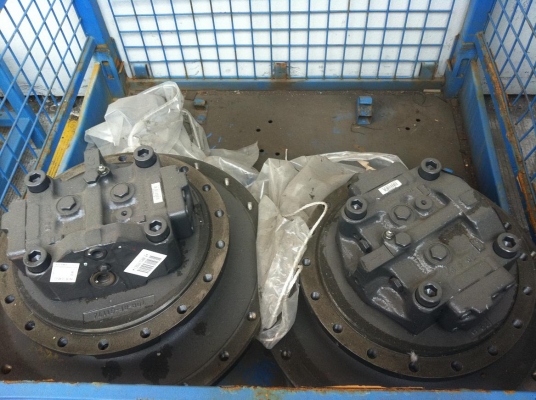 ตัวเดิน KOMATSU PC200-7และ8