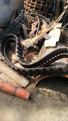 ขายแทรคยาง pc30 สภาพสวย ข้อถี่ 78 ข้อ