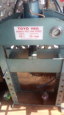 แท่นอัดไฮโดลิค15ตัน