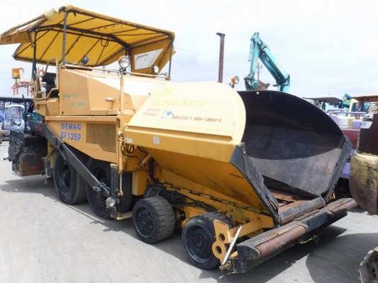 ถึงไทยเร็วๆนี้ครับ DEMAG DF135P