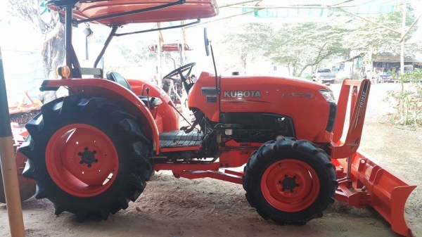 L4708DT รถปี2556 ทำงาน1400ชม. พร้อมผานพรวนDH246F 390,000บ.