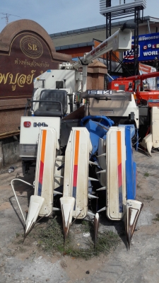 รถเกี่ยวข้าว ISEKI FRONTIER 20