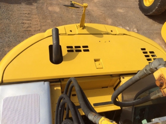 ขายรถแบคโฮ KOBELCO SK135SR YY04 ปี 2006 รถเก่าญี่ปุ่นไม่เคยใช้งานในไทย  สภาพสวยพร้อมใช้งาน มีVDOการทำงานครับ