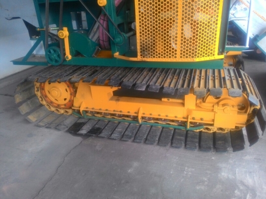 รถเกี่ยวข้าว Sun Sun