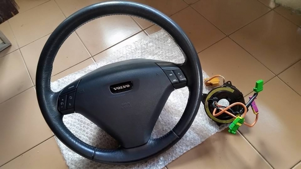 พวงมาลัยมือสองญี่ปุ่น Toyota Nissan Volvo หลากรุ่น พวงมาลัยมือสองญี่ปุ่น Toyota Nissan Volvo หลากรุ่น