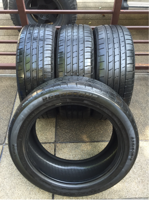 ยาง Roadstone 235 50 19 กลางปี14 ดอกเต็ม เนื้อนิ่ม ราคาไม่แพง ยาง Roadstone 235 50 19 กลางปี14 ดอกเต็ม เนื้อนิ่ม ราคาไม่แพง