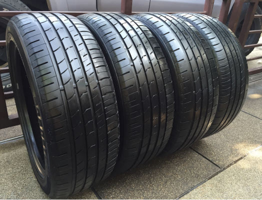 ยาง Roadstone 235 50 19 กลางปี14 ดอกเต็ม เนื้อนิ่ม ราคาไม่แพง ยาง Roadstone 235 50 19 กลางปี14 ดอกเต็ม เนื้อนิ่ม ราคาไม่แพง