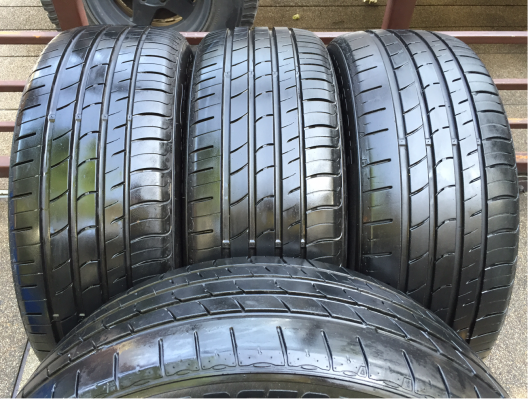 ยาง Roadstone 235 50 19 กลางปี14 ดอกเต็ม เนื้อนิ่ม ราคาไม่แพง ยาง Roadstone 235 50 19 กลางปี14 ดอกเต็ม เนื้อนิ่ม ราคาไม่แพง