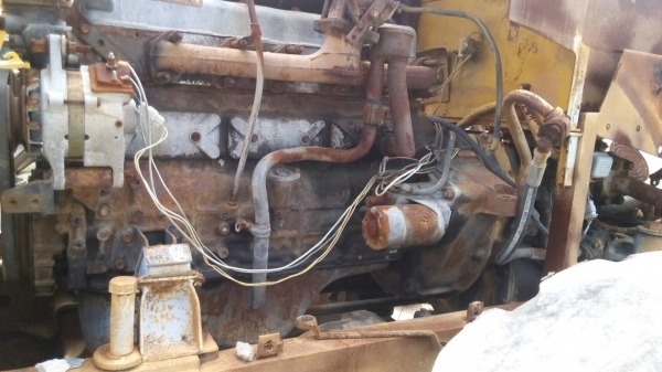 ขายรถตักล้อยาง CAT-922 ขายตามสภาพอุปกรอยู่ครบหมด เครื่องติดได้ รถวิ่งได้ไม่มีเวลาซ่อมครับ ขายไม่แพง