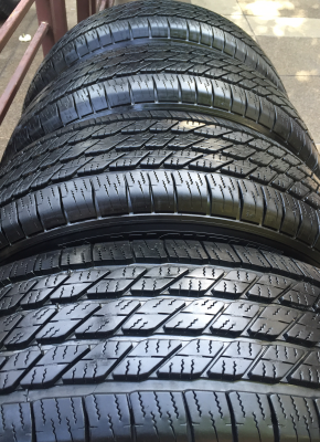 ยาง Michelin 265 65 17 ปี14 ดอกเต็ม ไม่มีปะ เนื้อนิ่ม ราคาไม่แพง