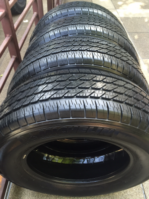 ยาง Michelin 265 65 17 ปี14 ดอกเต็ม ไม่มีปะ เนื้อนิ่ม ราคาไม่แพง