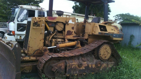 ขายรถเกรด D5H สภาพดีทะเบียนพร้อม พร้อมใช้ ขายรถเกรด D5H สภาพดีทะเบียนพร้อม พร้อมใช้