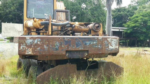 ขายรถแบคโคล้ ยางสภาพดี ทะเบียนพร้อม พร้อมใช้งาน ขายรถแบคโคล้ ยางสภาพดี ทะเบียนพร้อม พร้อมใช้งาน