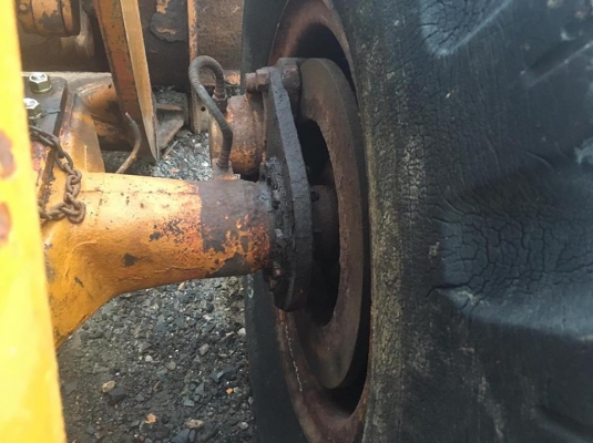 ขายรถตักล้อยาง FURUKAWA FL160 นำเข้าจากประเทศญี่ปุ่นแท้ ขายตามสภาพ  สนใจติดต่อ 081-948-5494