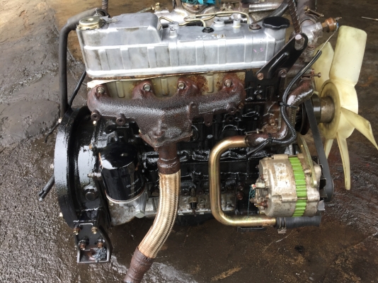 ขายเครื่องแบ็คโฮ pc60สำหรับใส่ยี่ห้อKobelco ihi sumitomoเป็นเครื่องยี่ห้อ ISUZU (อิซูซุ)รุ่น4jb1สภาพสวยมากๆ