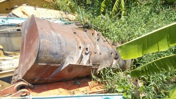 ขายบุ้งกี้กับอาร์ม รถตักล้อยาง CAT-950-F สภาพสวยของเก่าญี่ปุ่นโครงสร้างยังหนาครับ สนใจติดต่อ สมศักดิ์ เวียงแก้ว เบอร์ 089-211-5130 ขายบุ้งกี้กับอาร์ม รถตักล้อยาง CAT-950-F สภาพสวยของเก่าญี่ปุ่นโครงสร้างยังหนาครับ สนใจติดต่อ สมศักดิ์ เวียงแก้ว เบอร์ 089-211-5130