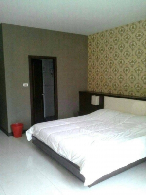 ขายอพาร์ทเม้นท์ ใกล้ ABAC บางนา เนื้อที่ 6 ไร่เศษ 265 ห้อง มี 2 อาคาร 5 ชั้น และ 8 ชั้น